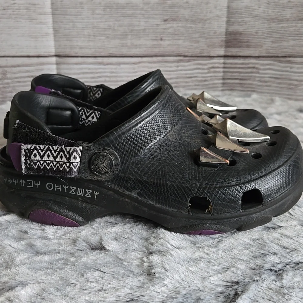 CROCS Black Panther Style, Kids Size 2, Great Condition